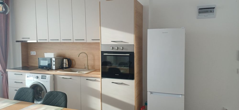 Ofer spre închiriere apartament 2 camere