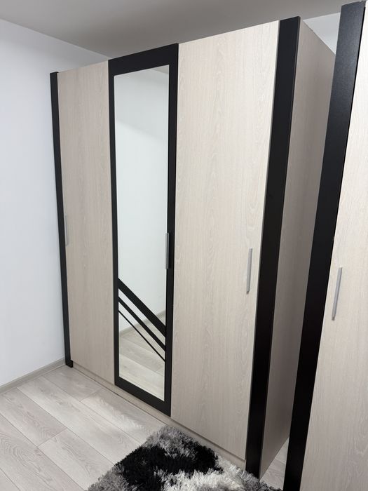 Dulapuri dressing 3 uși și 4 uși, stare foarte bună – Dumbrăvița