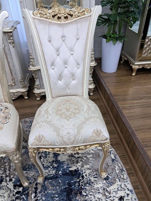 Мебель в продаже стол стул