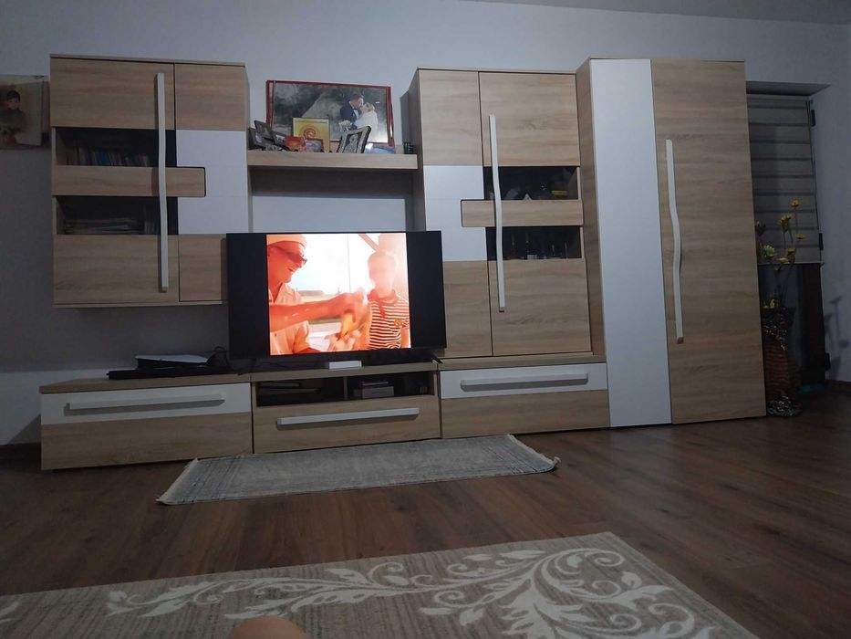 Mobila de sufragerie in stare buna