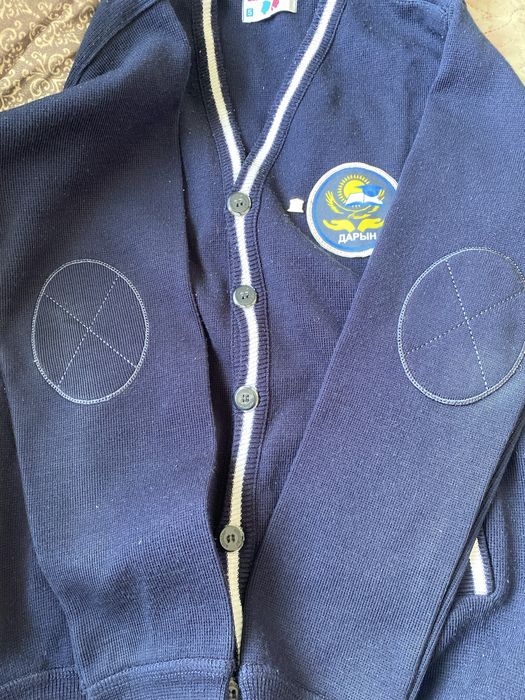 Продается школьная форма