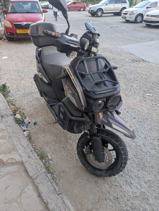 Продам скутер Tank!
