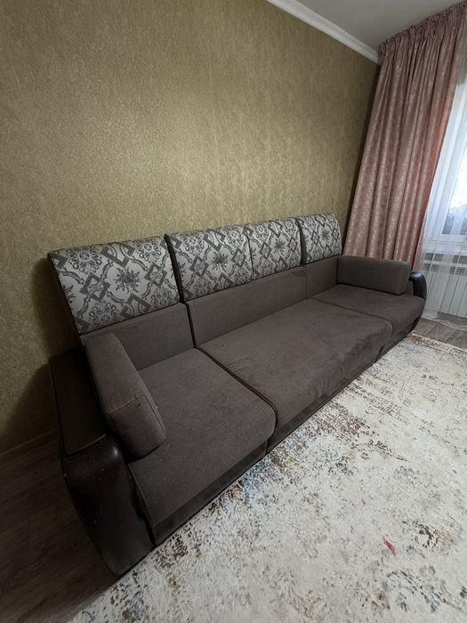 Продам Б/у диван