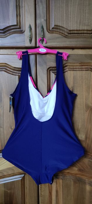 Брендовый  купальник. Размер 52.