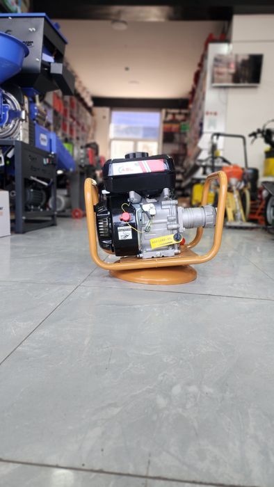 Benzinli Beton vibrator.  Бетон зичлагич