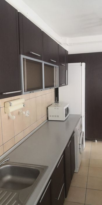 P. F. Vând apartament 2 camere + garaj Bună Ziua