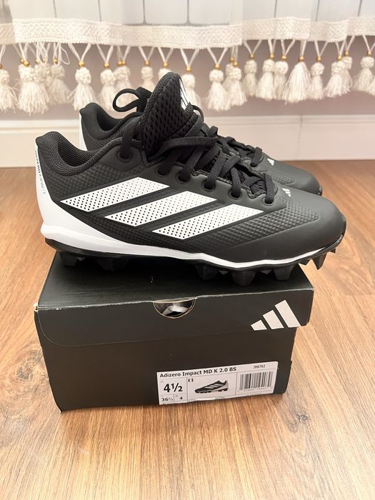 Бутсы черные Adidas