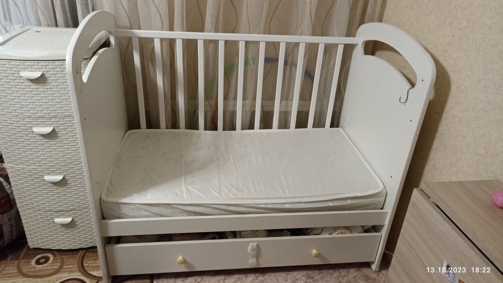 Кровать детская,