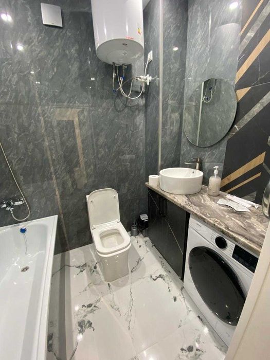 продам шикарную евро 2 комн квартиру