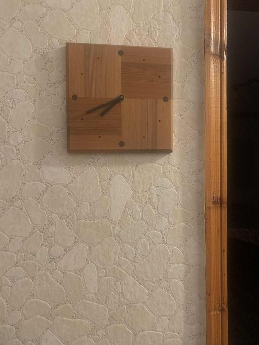 Стилен часовник от дърво* Стенен* Работи точно