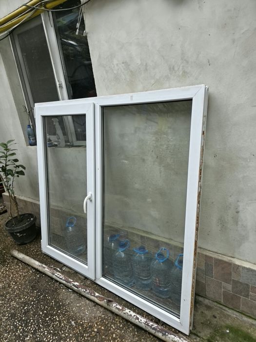 Geam termopan 6 camere Rehau