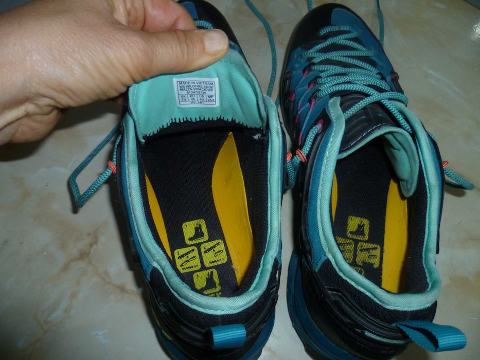 SALEWA туристически обувки №40