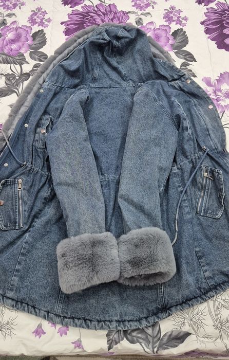 Дънкова парка сив пух свалящ се размер Л,  леко умалено, става и за М