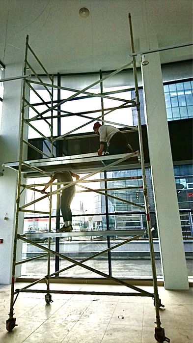 ПОД НАЕМ ново алуминиево скеле до 9 м работна височина