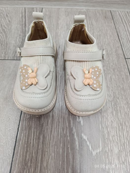 Pantofi pentru fetițe 23-25