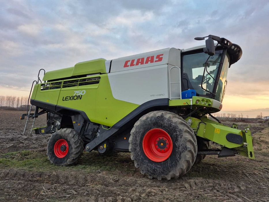 Claas Lexion 750+Echipament paioase, garanție,  lesing e Claas V750