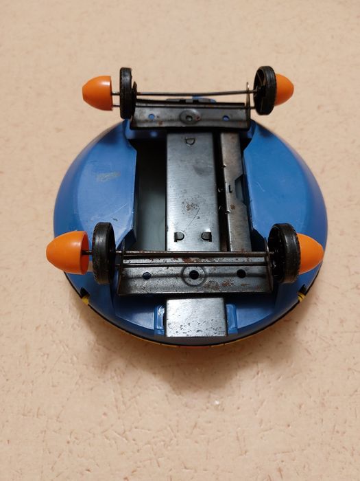 Руска ламаринена играчка Луноход КИБЕР