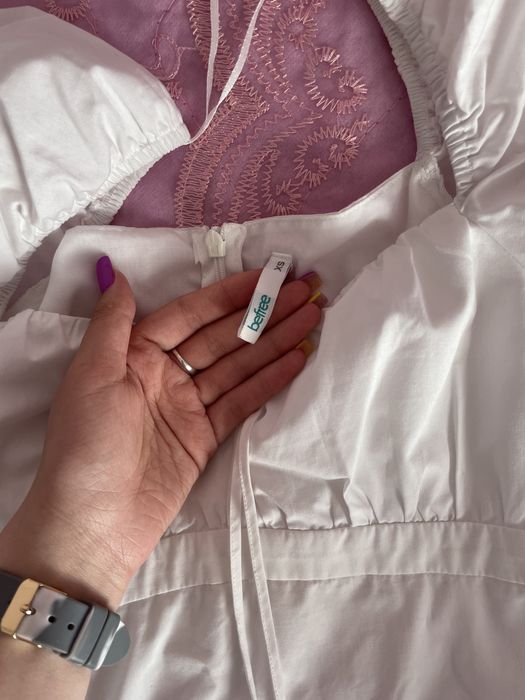 продаю летнее платье от befree