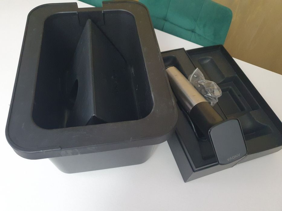 Aparat de gătit Sous-Vide