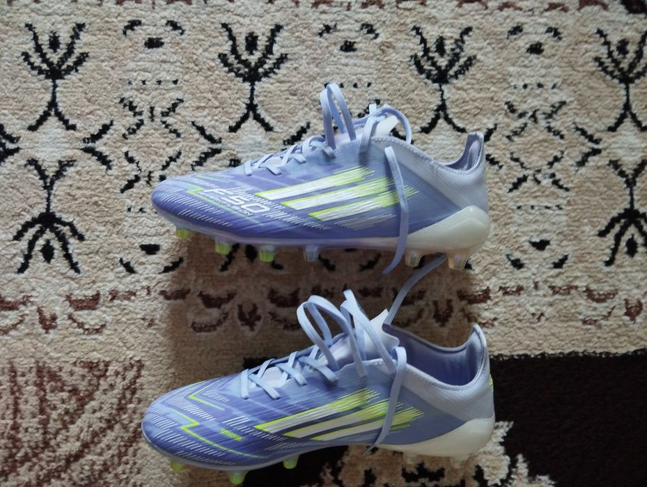 Adidas F50 2024 года