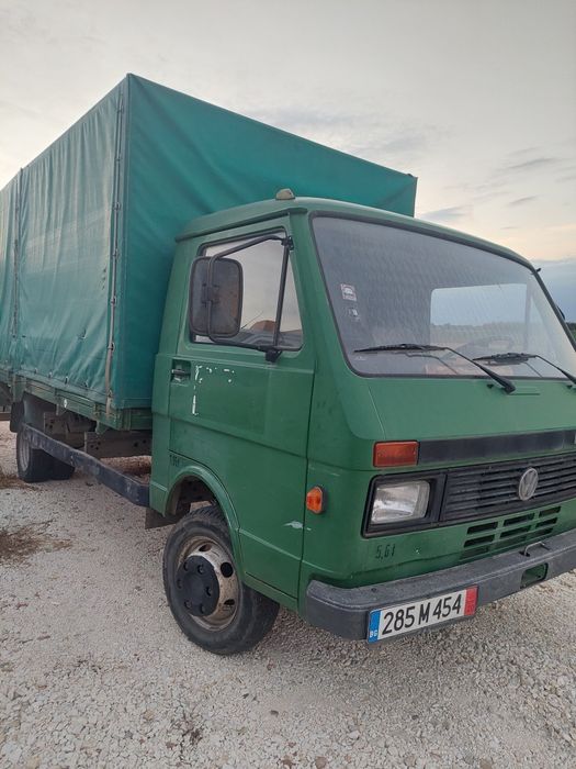 На части LT 55 камион