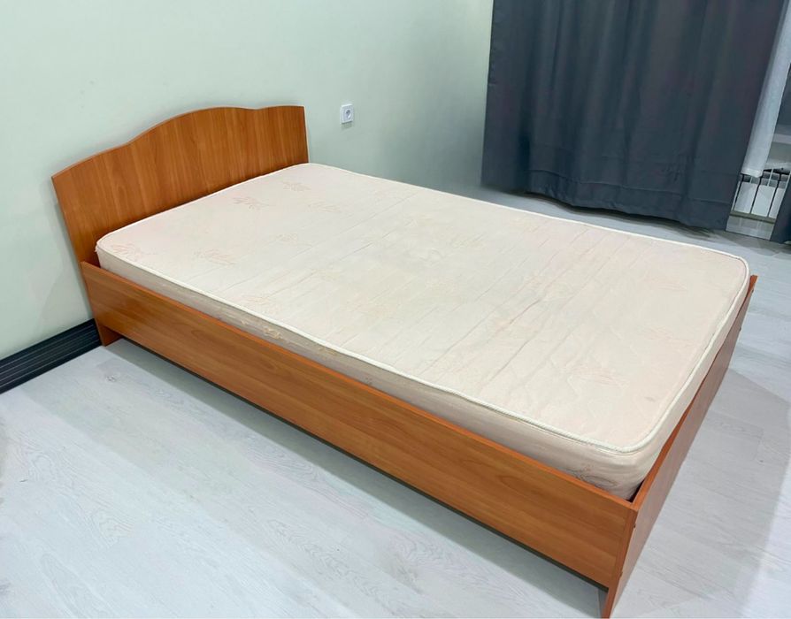 Кровать 120х200с матрасом