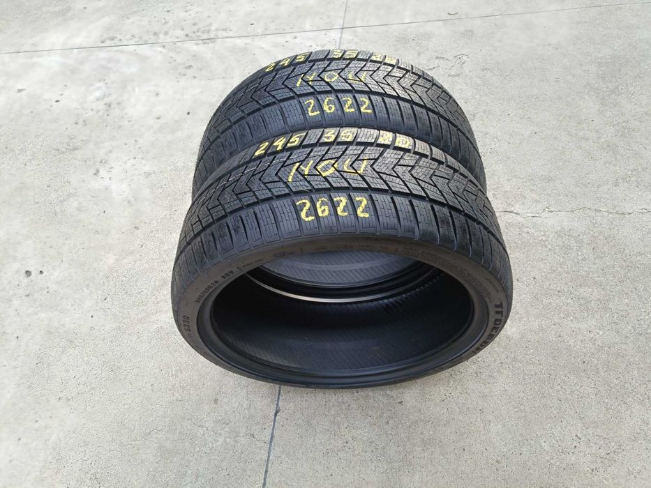 Doua anvelope noi de iarna 245 35 20 Trocmoh dot 2622