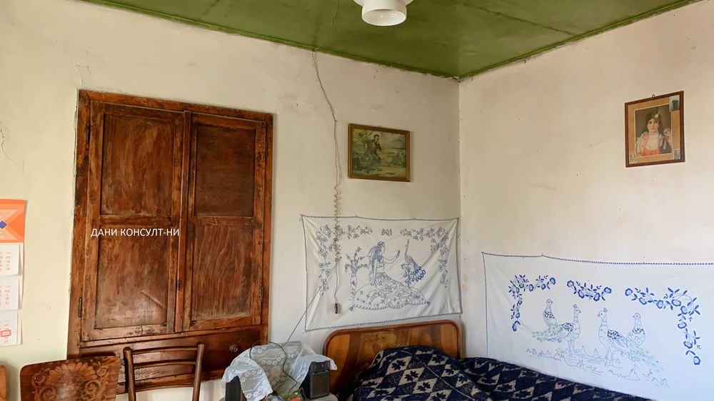 Къща с двор в с. Масларево