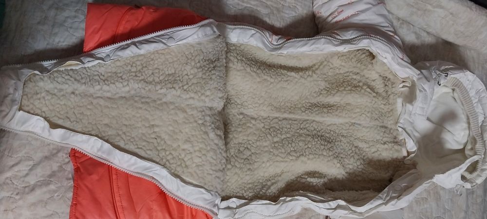 Продам детский комбинезон