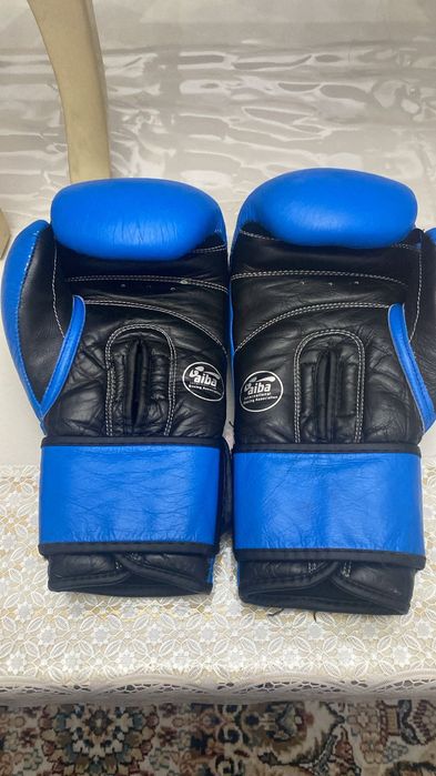 Перчатки для бокса