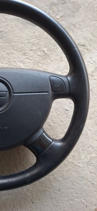 Продам Рул от жентры аирбаг ест состояние хорошое.оригинал снят с авто