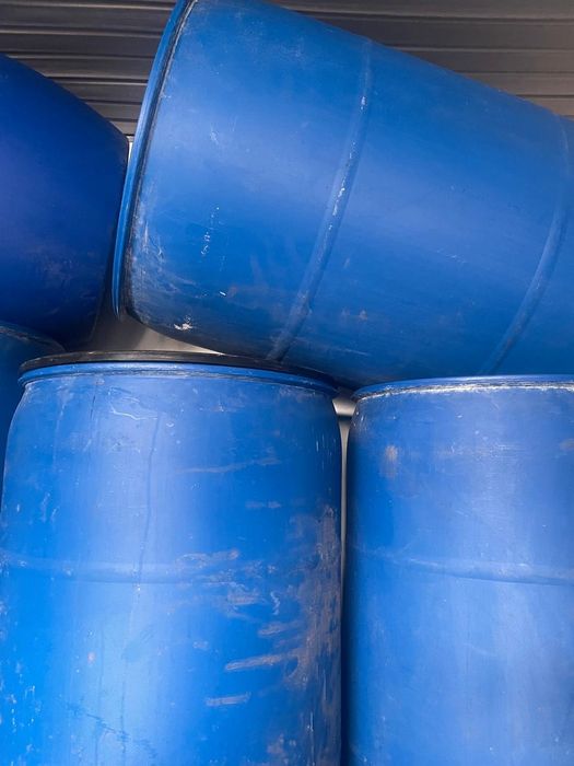 Бочки для воды́ 200л