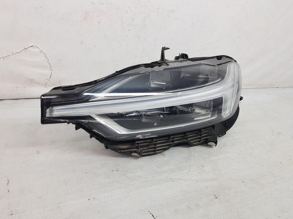 Far stanga Full Led Volvo XC60 dupa 2017