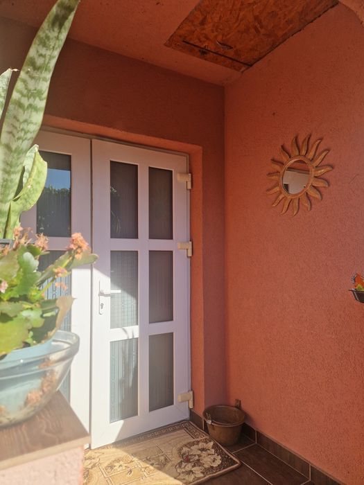 Casa de vanzare  plus vad comercial plus 3000mp Cristesti,  Pascani ,IasiE 85, 100.000 euro negociabil,nr.tel0764842630