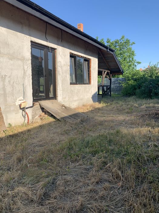 Casă individuală 145 mp | Teren 509 mp  Zonă centrală Brănești Utilități în casă