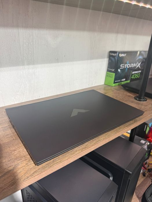 HP Victus 16