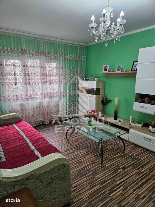 Apartament cu 3 camere,2 bai,semidecomadat,centrala proprie, Girocului