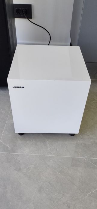 Subwoofer activ Jamo Sub 210