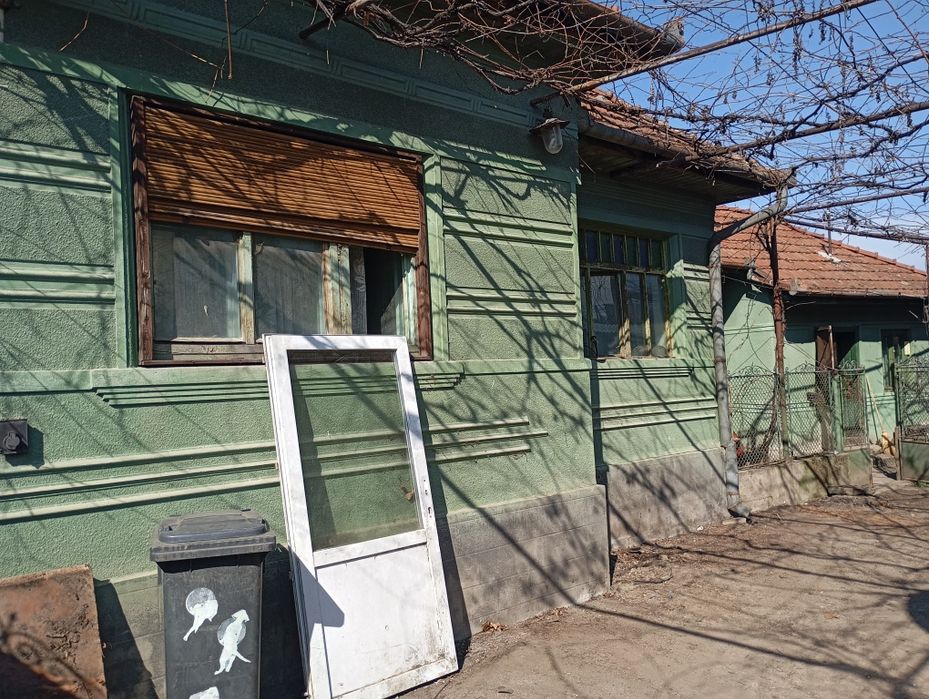 Vând casă în comuna Boșorod