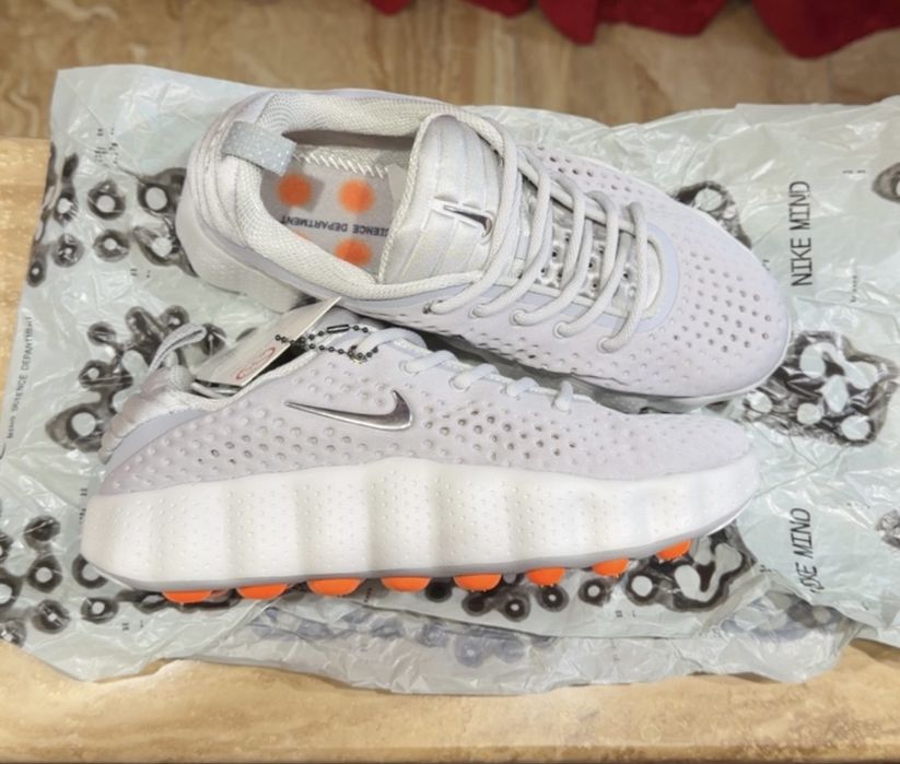 Adidasi Nike Mind 002 Gray 42