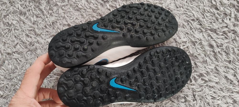 Vând ghete fotbal NIKE mărime 38