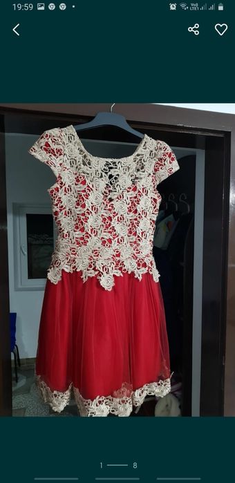 Vand rochie dantela foarte calitativa!