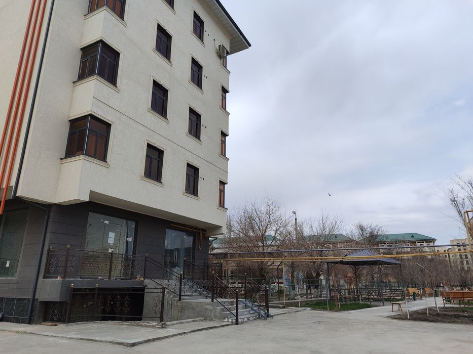 Chevar Baxt orqasida joylashgan 214 kv m