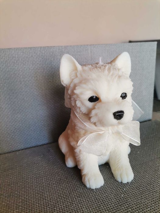 Свещ от восък кученце