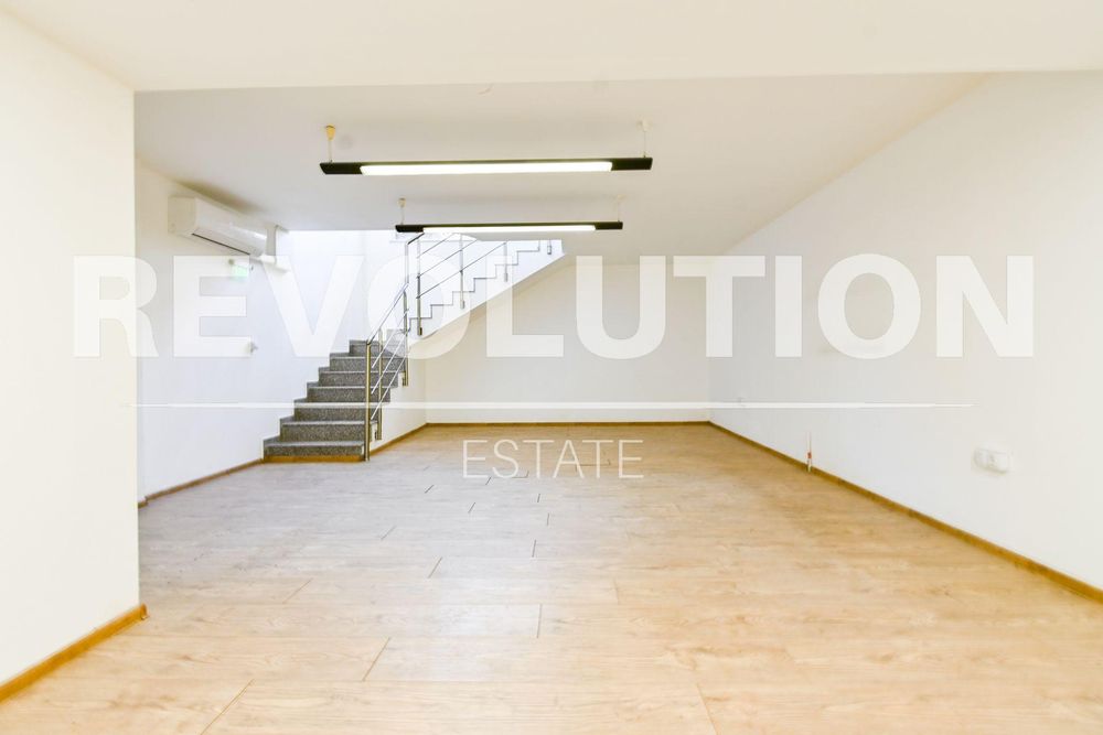 Офис в ж.к. Студентски град.