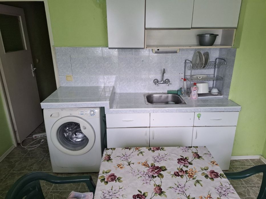 Продавам следните артикули