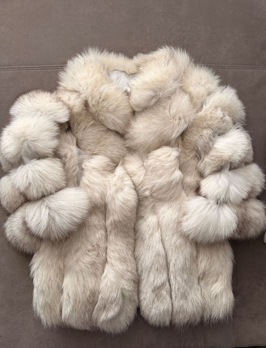 Палто естествена кожа сребърна лисица