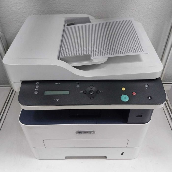 Принтер 3в 1 Xerox B205 Продам