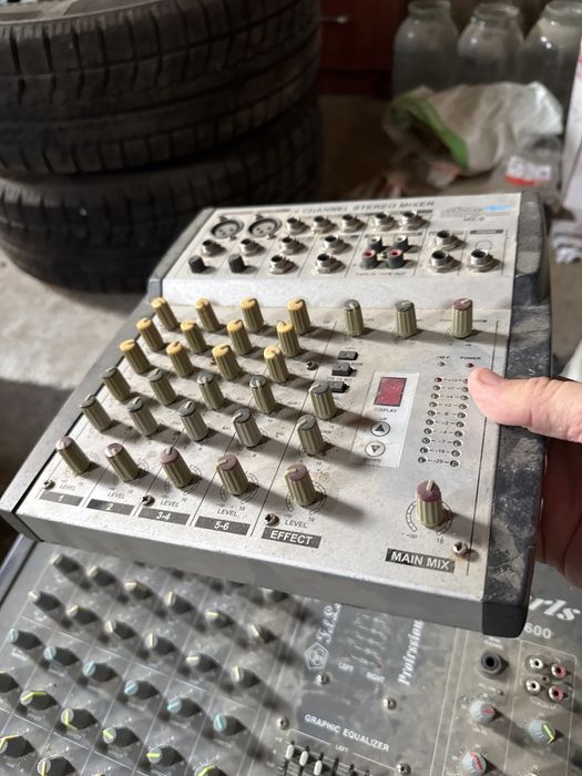 Продам пульт музыкалный апарат