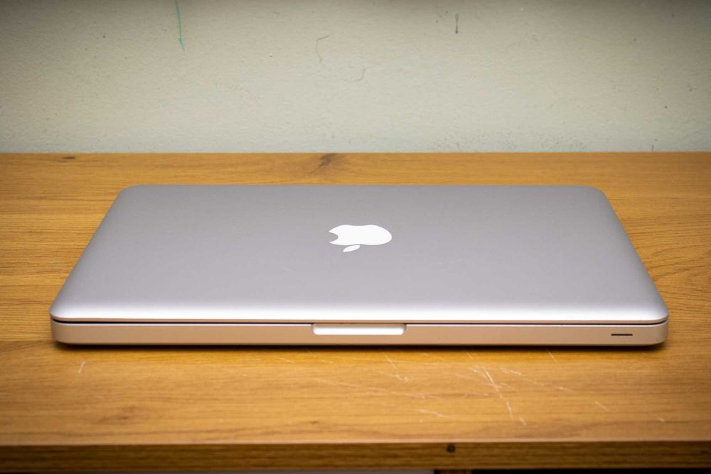 Лаптоп MacBook Pro - Mid 2012